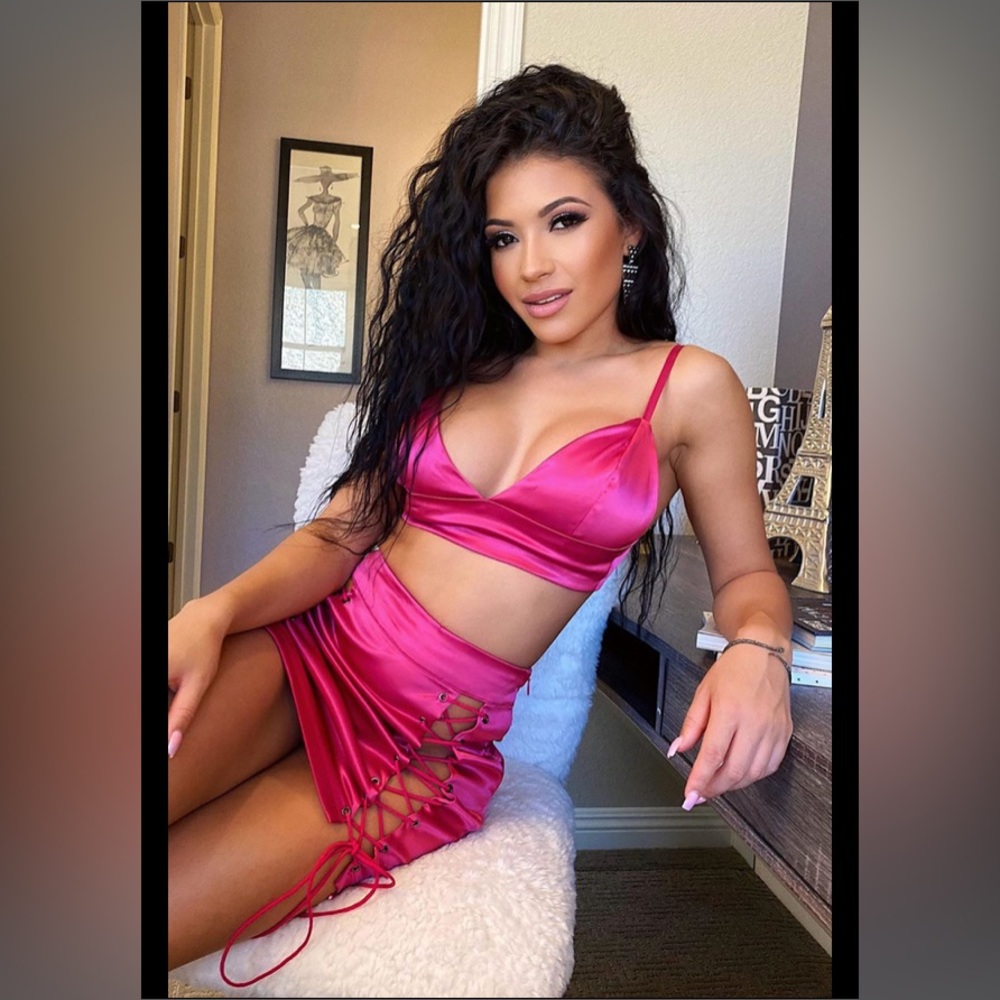 NWOT Fashion Nova Satin 2 Piece Set